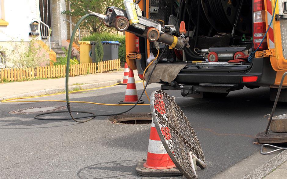 tuyau déboucheur canalisation Plaisir